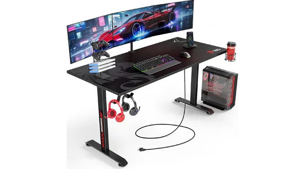 The SEVEN WARRIOR, the best gaming desk overall, with its large 60-inch carbon fiber top and included accessories.